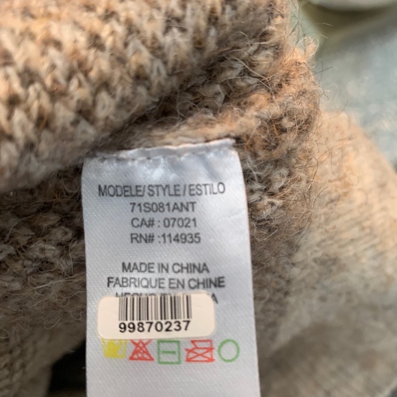 Moth sweater - Picture 6 of 7